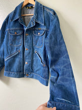 Load image into Gallery viewer, Vintage Wrangler Denim Jacket