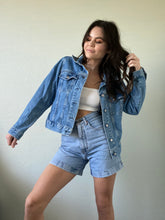 Load image into Gallery viewer, Vintage Tommy Hilfiger Denim Jacket