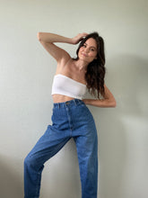 Load image into Gallery viewer, Waist 33 Vintage High Waisted LEE Jeans