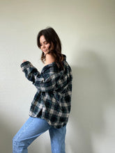 Load image into Gallery viewer, Vintage Flannel Shirt