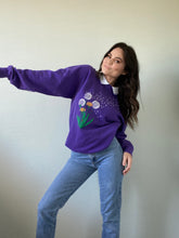 Load image into Gallery viewer, Vintage Graphic Pullover