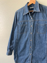 Load image into Gallery viewer, Vintage Denim Shirt