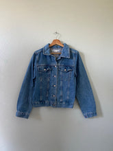 Load image into Gallery viewer, Vintage Tommy Hilfiger Denim Jacket