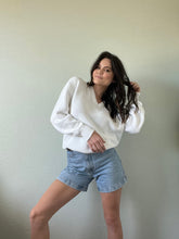 Load image into Gallery viewer, Vintage White Sweater