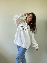 Load image into Gallery viewer, Graphic Nautica Pullover