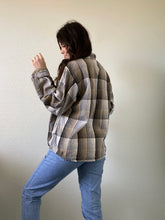 Load image into Gallery viewer, Vintage Button Down Shirt