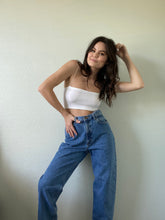 Load image into Gallery viewer, Waist 30 Vintage High Waisted Jeans
