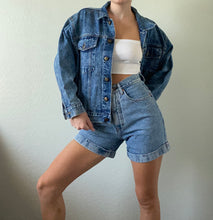 Load image into Gallery viewer, Vintage GUESS Jean Jacket