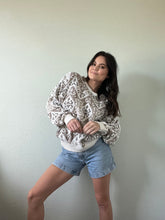 Load image into Gallery viewer, Vintage Patterned Sweater