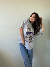 Load image into Gallery viewer, Vintage Bugs Bunny Tee