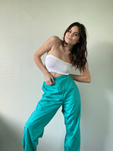 Load image into Gallery viewer, Waist 30 Vintage Parachute Pants