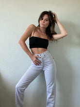 Load image into Gallery viewer, Waist 24 Vintage High Waisted Jeans