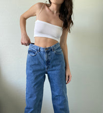 Load image into Gallery viewer, Waist 30 Vintage High Waisted Jeans