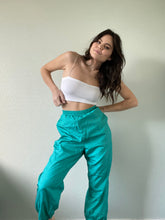Load image into Gallery viewer, Waist 30 Vintage Parachute Pants