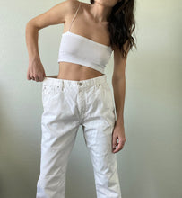 Load image into Gallery viewer, Waist 31 Vintage High Waisted Jeans