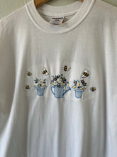 Load image into Gallery viewer, Vintage Embroidered Graphic Tee
