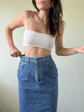 Load image into Gallery viewer, Waist 28 Vintage High Waisted Levi's Skirt