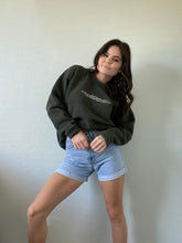 Load image into Gallery viewer, Vintage Ocean City Pullover