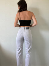 Load image into Gallery viewer, Waist 24 Vintage High Waisted Jeans