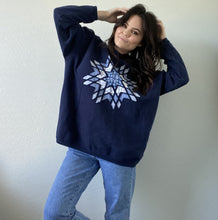 Load image into Gallery viewer, Vintage Snowflake Pullover