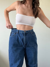 Load image into Gallery viewer, Waist 30 Vintage High Waisted Jeans