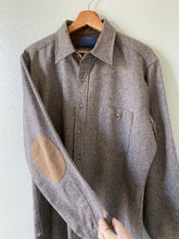 Load image into Gallery viewer, Vintage Pendleton Button Down