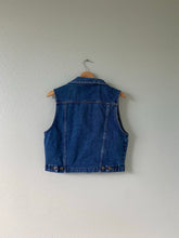 Load image into Gallery viewer, Vintage Denim Vest