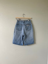 Load image into Gallery viewer, Waist 25 Vintage High Waisted Shorts