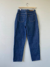 Load image into Gallery viewer, Waist 30 Vintage High Waisted Jeans