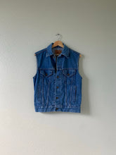 Load image into Gallery viewer, Vintage Denim Vest