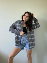 Load image into Gallery viewer, Vintage Plaid Button Up