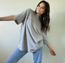 Load image into Gallery viewer, Vintage Tommy Hilfiger Tee