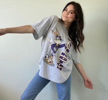 Load image into Gallery viewer, Vintage Bugs Bunny Tee