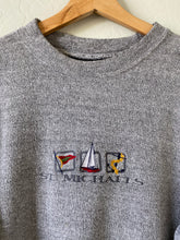 Load image into Gallery viewer, Vintage Graphic Pullover