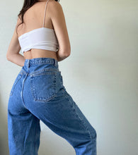 Load image into Gallery viewer, Waist 30 Vintage High Waisted Jeans
