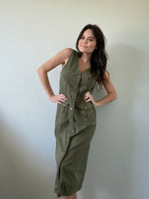 Load image into Gallery viewer, Vintage Green Midi Dress
