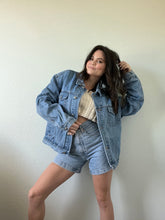 Load image into Gallery viewer, Vintage Old Navy Trucker&#39;s Jean Jacket
