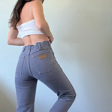 Load image into Gallery viewer, Waist 28 Vintage High Waisted Wrangler Jeans
