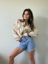 Load image into Gallery viewer, Vintage Floral Blouse
