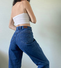 Load image into Gallery viewer, Waist 29 Vintage High Waisted Jeans
