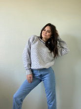 Load image into Gallery viewer, Vintage Pullover Sweater
