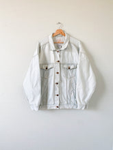 Load image into Gallery viewer, Vintage Lightwash Denim Jacket
